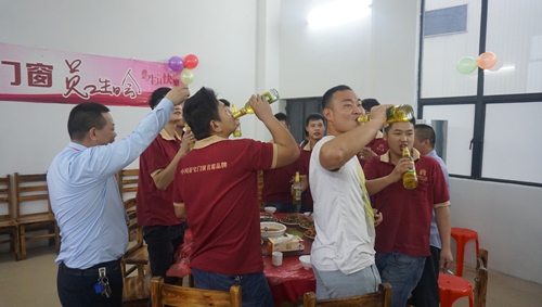 富軒員工生日會，歡樂溫暖時光！